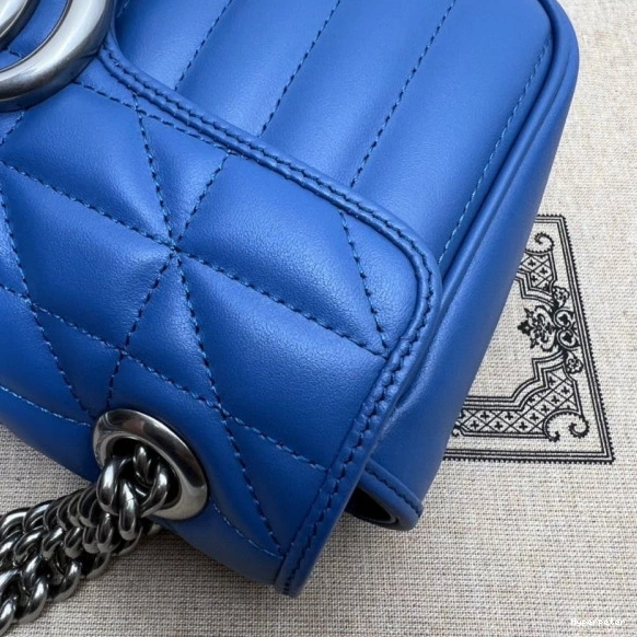 Hyper Peter GUCCI 22CM GG Marmont 0712